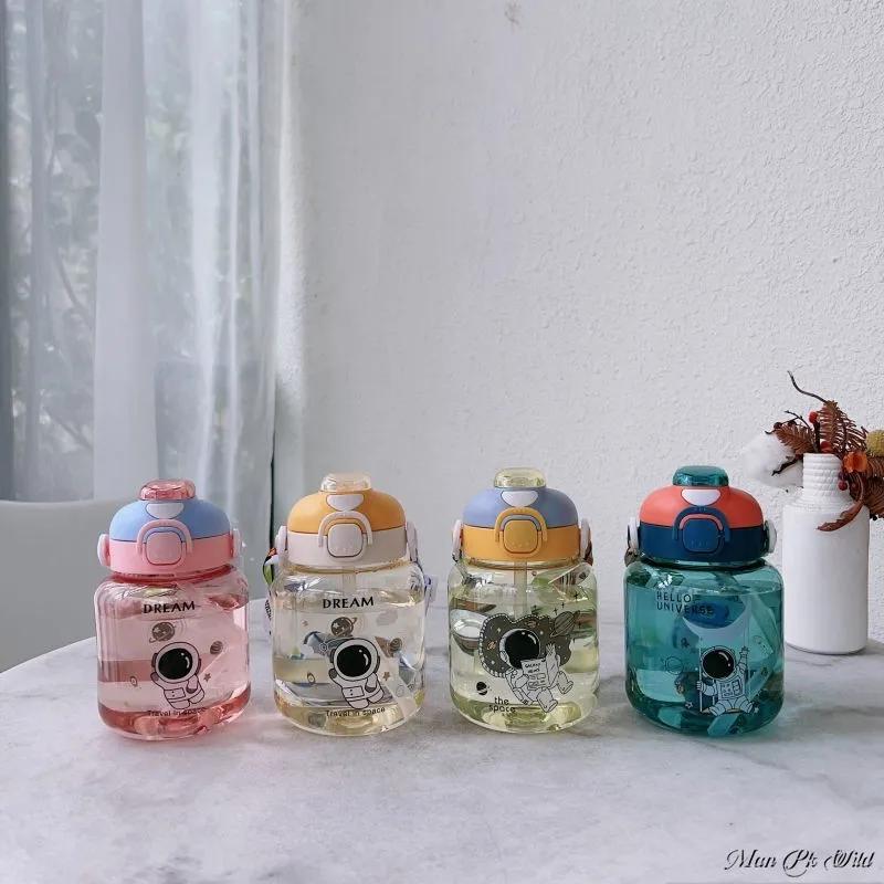 Wasserflasche Doppeltrinkhalm Kawaii Kinder Wasserflasche Niedlicher Plastik Trinkbecher mit Strohhalm und Seil Schulkinderflasche