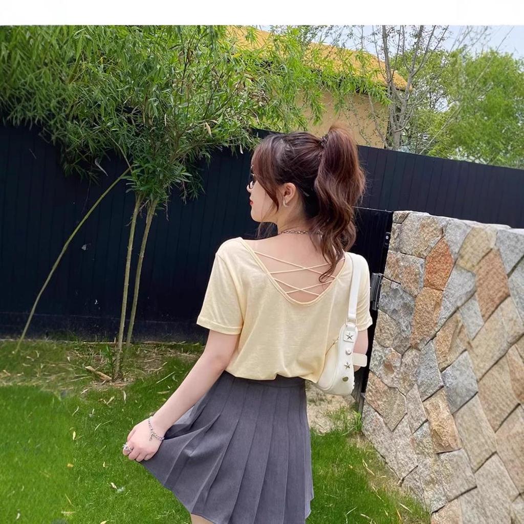 Summer 2025 Women's Backless T-Shirt: Hot, Sexy, and Stylish Straight Shoulder Design