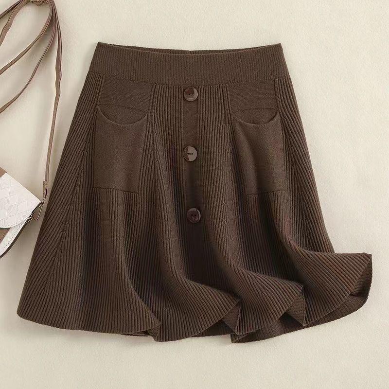 

Women s Plus Size Korean Style High-Waisted Elastic Knit A-Line Short Skirt - Slimming Design with Textured Finish One size (80-120 cm) кофейный
