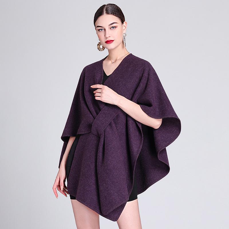 European & American Autumn/Winter Fashion Shawl Cape: Plus Size Knitted Cardigan Cloak for Women