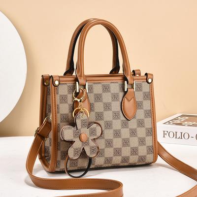 Women's Bag Small Square Bag 2025 New Retro Messenger Bag Flower Large Capacity Portable Tote Bag Women's Bag Female Tide