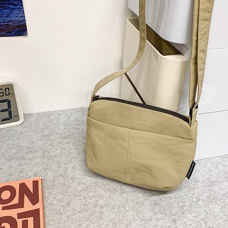 

Нейлоновая тканевая сумка женская летняя новая повседневная и легкая наплечная сумка универсальная спортивного стиля сумка-мессенджер хаки