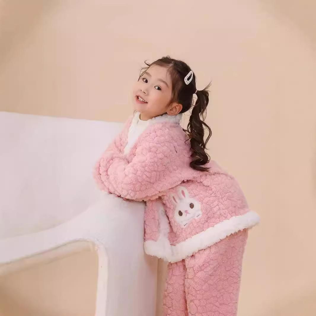 

New Fluffy Jacquard Children s Pajama Set: Cozy Cardigan for Girls & Boys 90 cm