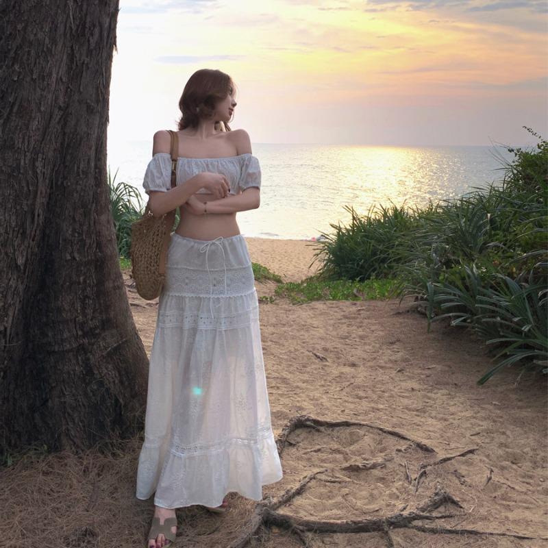 Seaside Vacation Two-piece Suit Women's Summer Sexy One-word Shoulder Tube Top White High-waisted Skirt