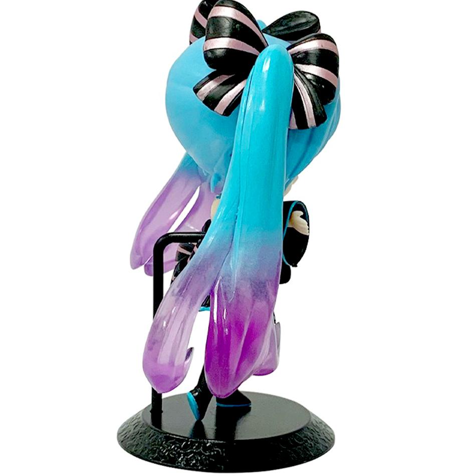 Anime New  Figure Mini Character Ornaments Kawai Purple Blue Home desk Decoration Adult Toy kid Birthday Gift