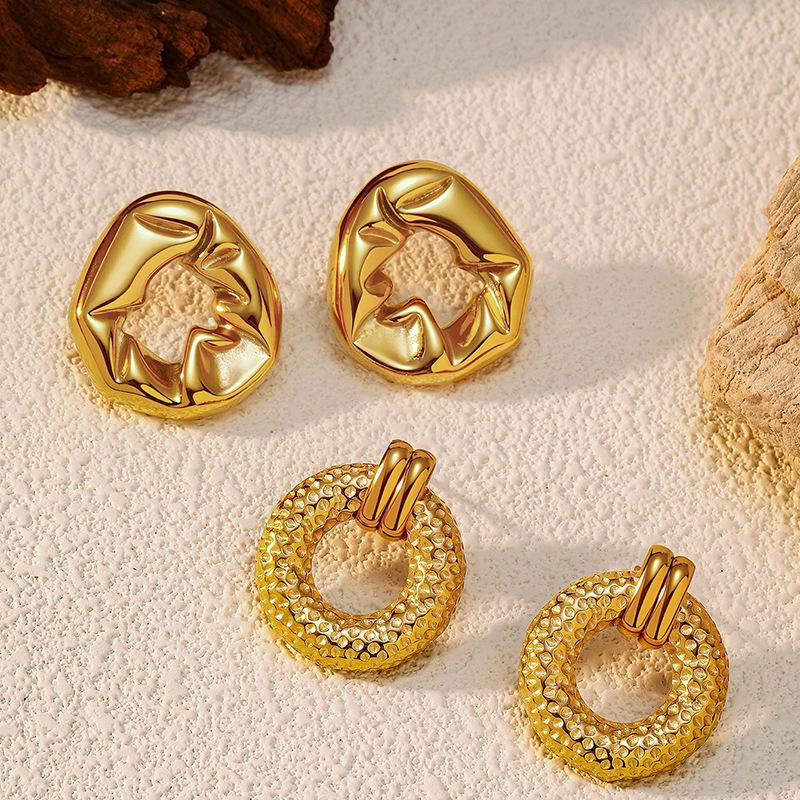 Chen He does not fade jewelry women's high-end light luxury stainless steel earrings titanium steel stud earrings gold circle earrings