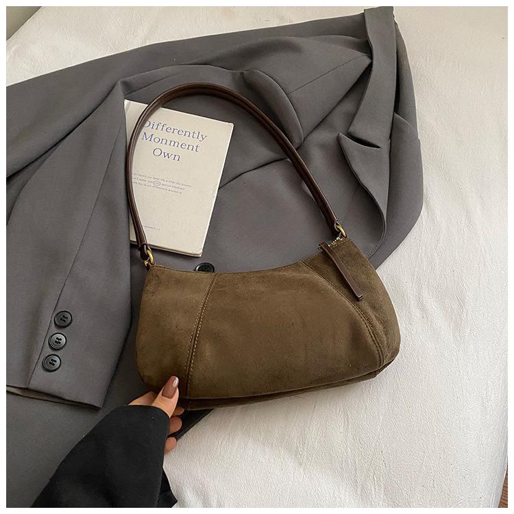 

Retro texture underarm bag women s 2025 autumn new simple commuting fashion casual foreign style shoulder messenger bag
