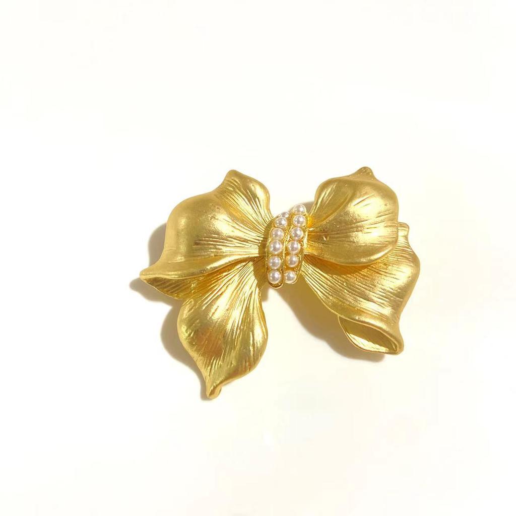 Matte Gold Pearl Wheat Ear Corsage Brooch for Women - High-End Versatile Pin with Anti-Exposure Design