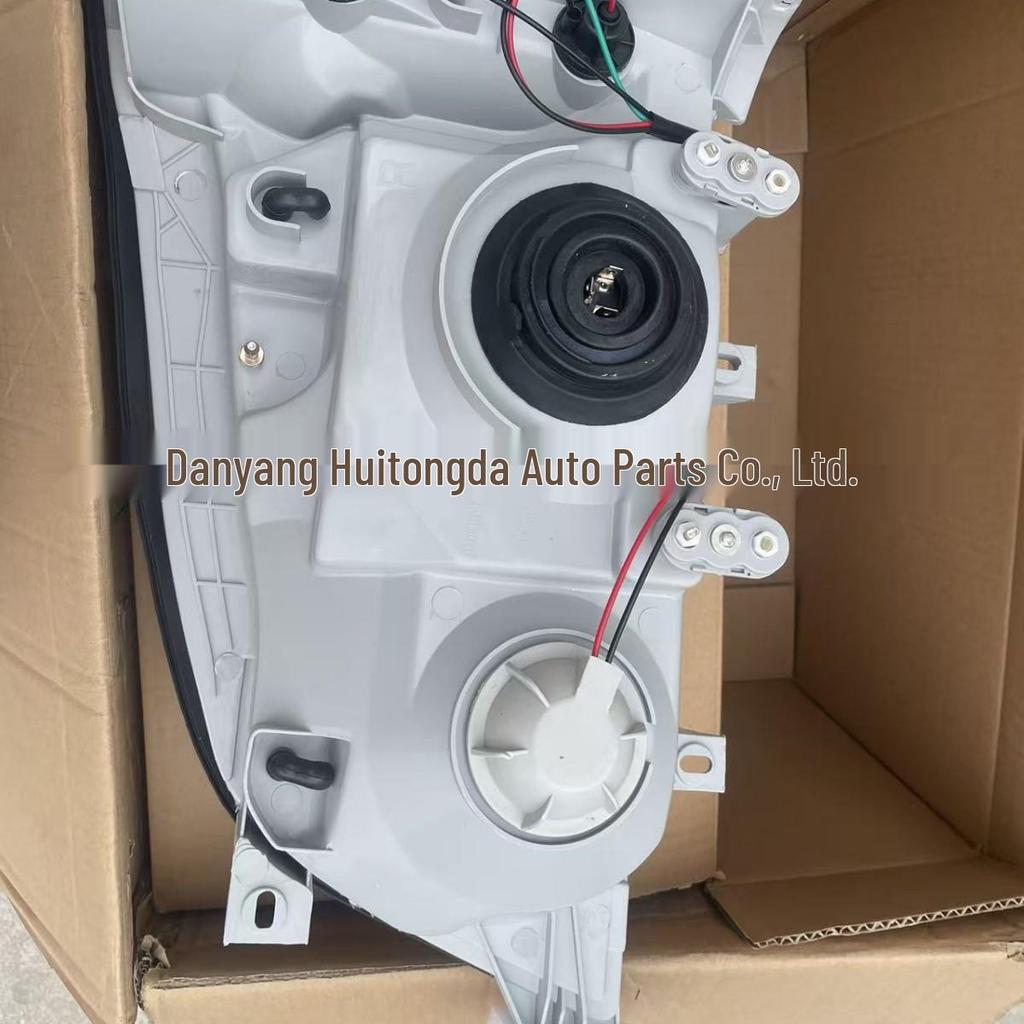 Compatible with Jianghuai 808 Headlight Assembly