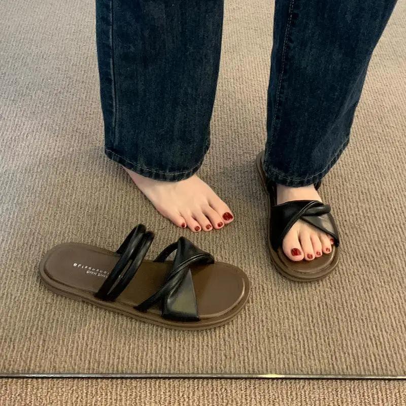 Outdoor Ladies Shoes No Heel Women's Sandals Low Price Daily Korea Footwear Sales 2025 Trend Comfort Asian Size Luxury The Best