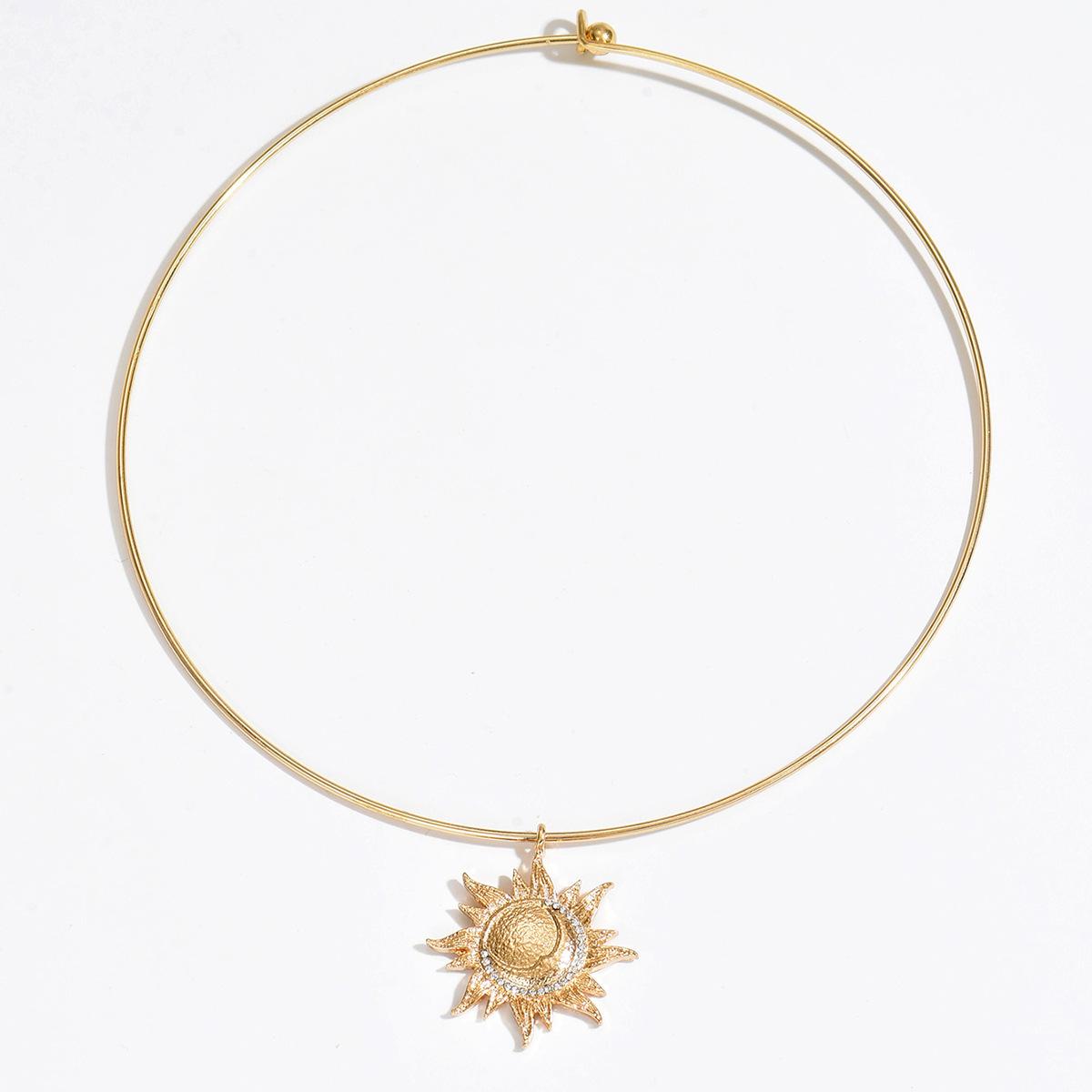 

European and American jewelry personality sun moon pendant collar niche sweet cool design retro necklace collarbone chain