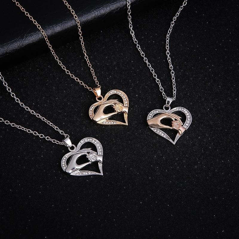 Mother's Day Mom Hold Kids Children Hand Love Heart Pendant Chain Necklace