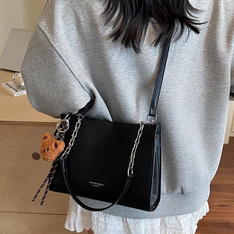 Large Capacity Commuter Tote Bag 2025 Summer New High-end Texture Underarm Bag Fashionable and Versatile Shoulder Bag