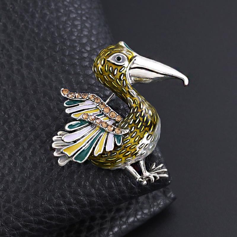 Three-dimensional Alloy Design Daigo Brooch Animal Shape Pin Clothing Fixed Anti-light Brooch Versatile Accessories