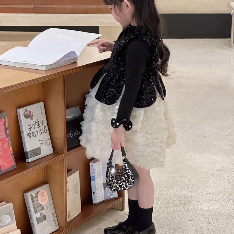 Trendy Lightweight Mini Crossbody Handbag For Kids With Stylish Chain Design