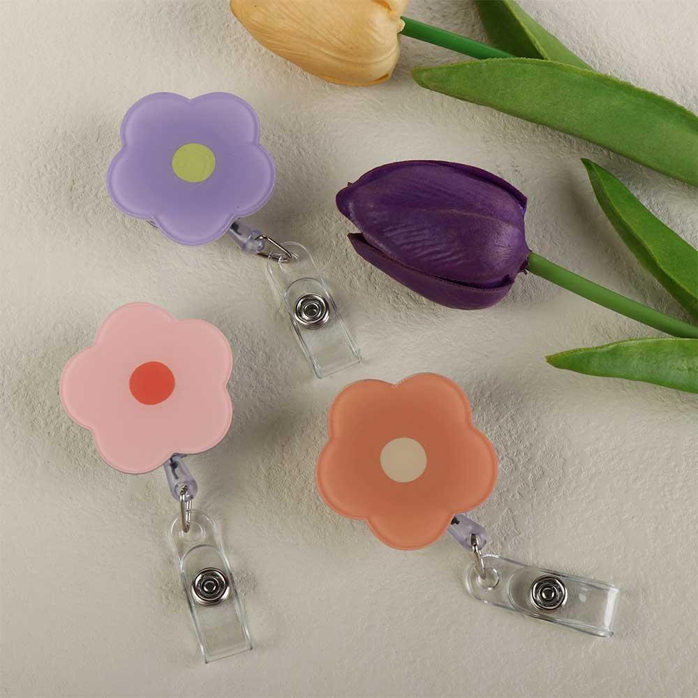 Name Tag Retractable Badge Holder Flower ID Card Holder Kawaii Nurse Badge Reel Doctor Students