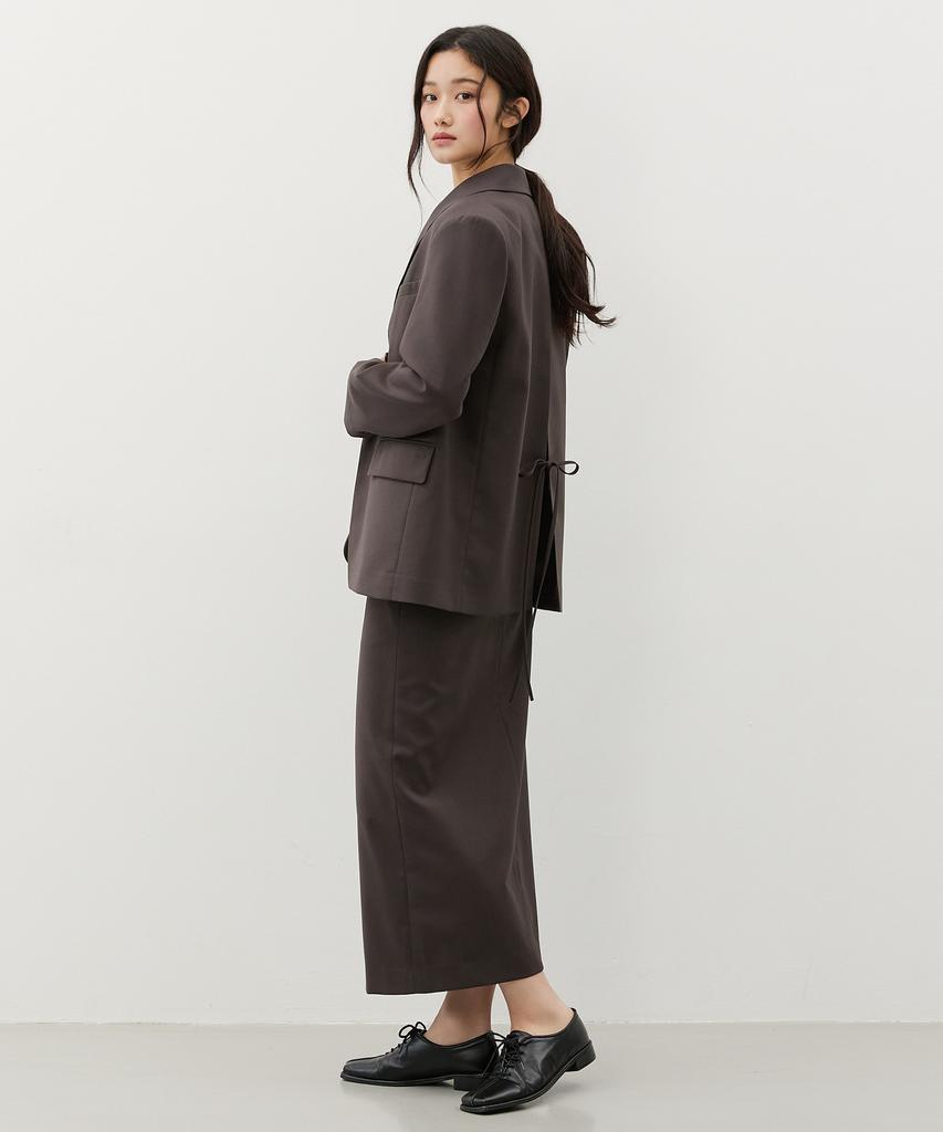 City Breeze Strap Tailored Long Skirt_Dark Brown