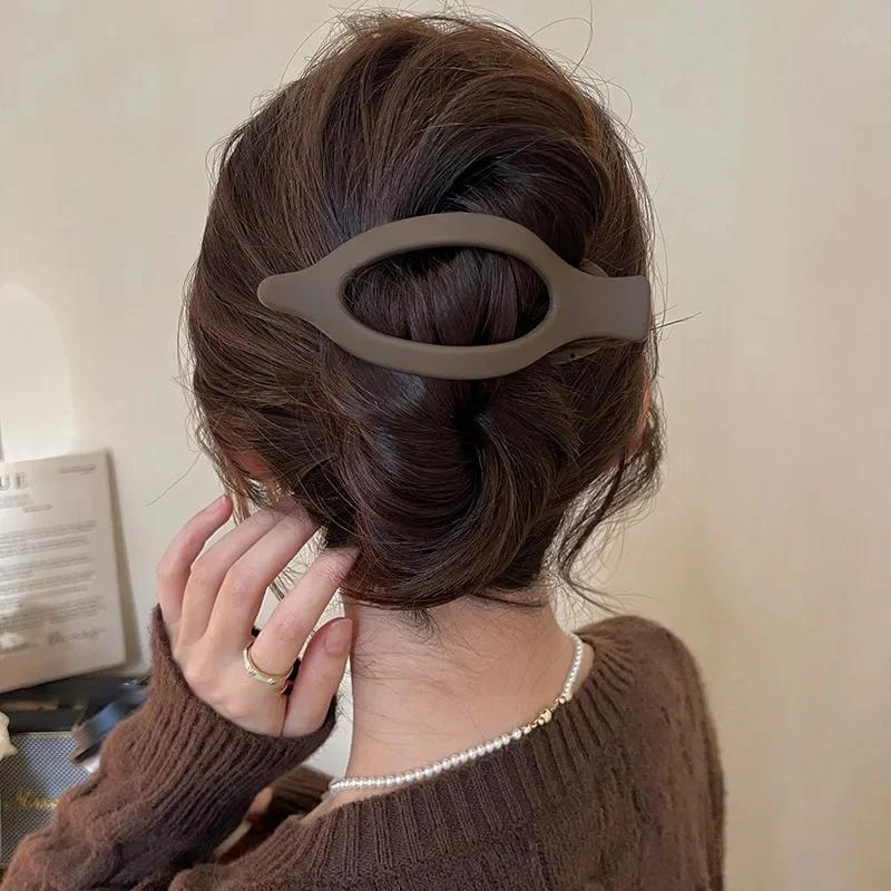 

Oval Hair Claw Professional Salon Hair Division Fixed Hair Clip Duckbill Hairband Hair Updo One-Word Clip Hair Accessories кавовий
