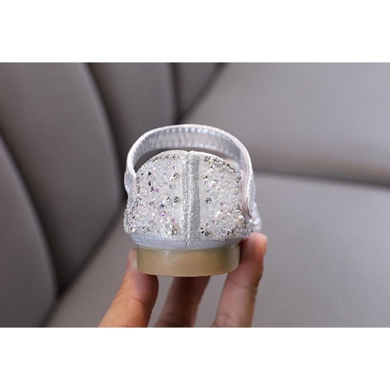 Nuovo stile autunnale da bambina elegante, scarpe basse da principessa con strass per bambine, scarpe in pelle, scarpe per esibizioni di danza