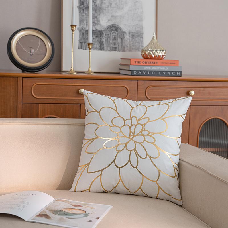 White Gold Leaves Throw Pillow Covers 18X18Gold Foil Stamping Decorative Pillow Cases Soft Velvet For Sofa Bed Home Dec