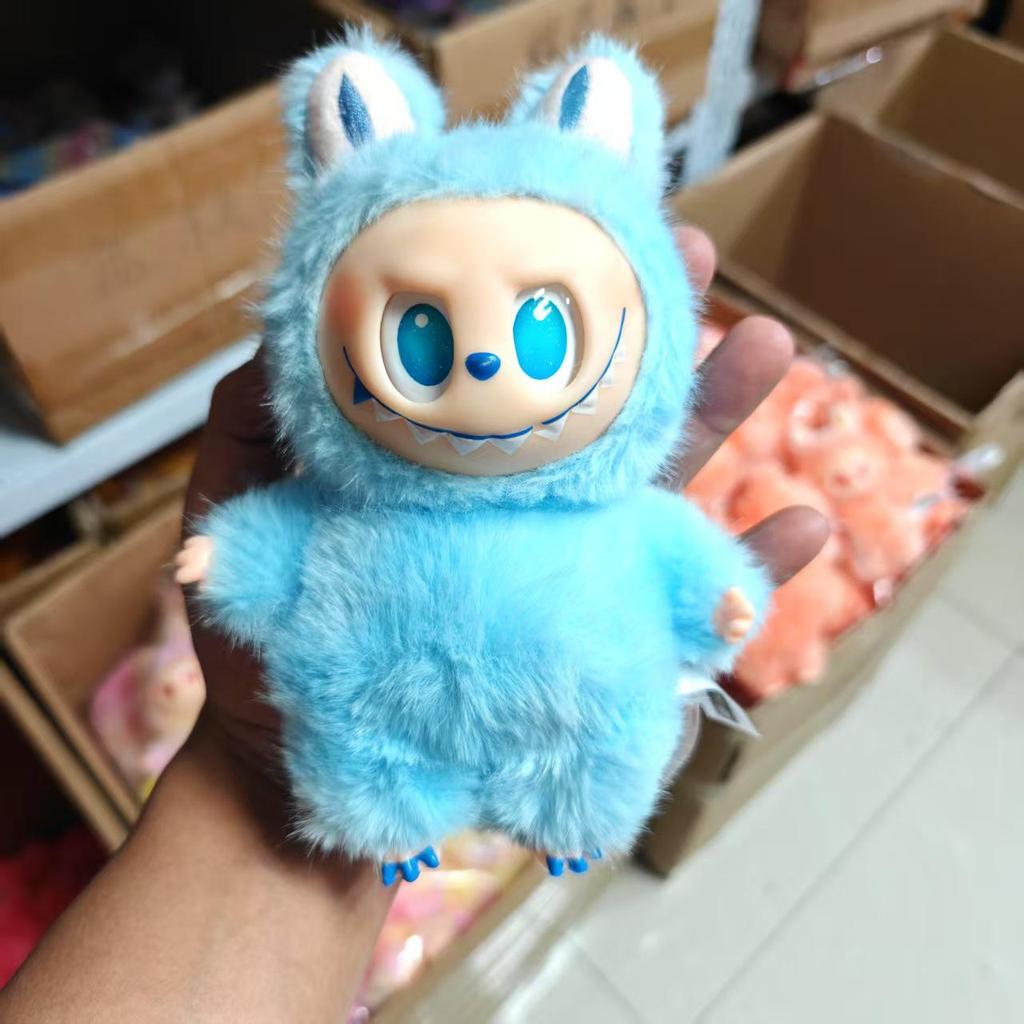 Labubu Doll Clothes: Christmas Shawl & Cape for First, Second, and Third Generation Labubu Dolls and Figures