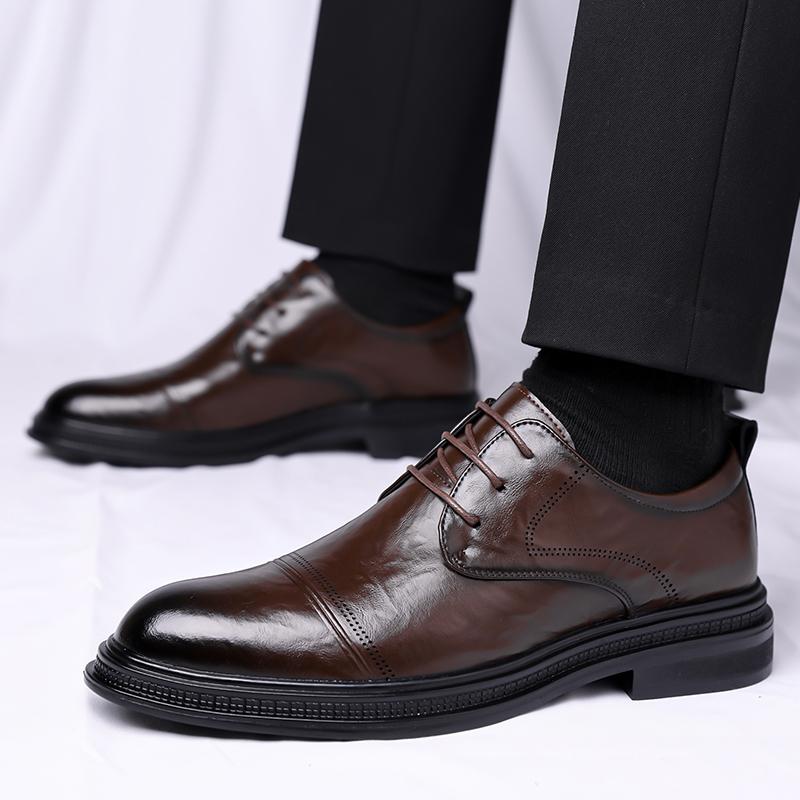 Fashion Brand Men'S Pointed Breathable Banquet Oxford Shoes Summer New Comfortable Lace Up Men'S Business Formal Leather Shoes