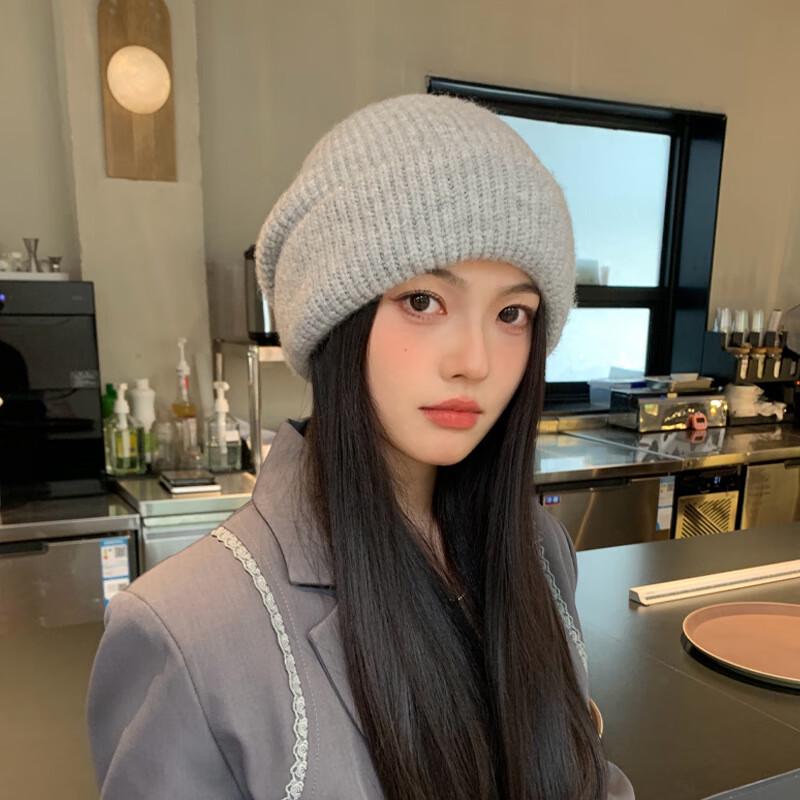 

Вязаная шапка-бини в корейском стиле