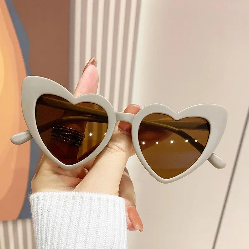 New Children Heart Shape Sunglasses UV400 Protection Large Frame Cute Girl Fashion Designer Sun Glasses Outdoor Baby Eyewear