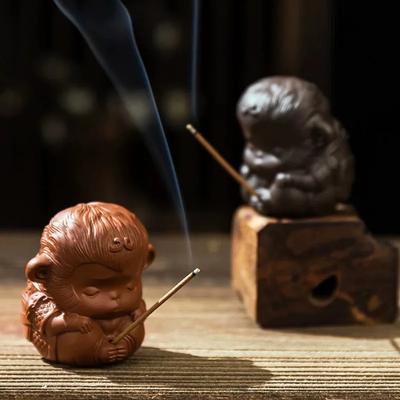 Chinoiserie Gift Ceramics Purple Clay Pottery Monkey King Sun Wukong Monkey Incense Sticks Craft Aromatherapy Tea Pet Desk Decor