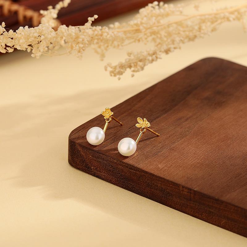 

Серьги с асимметричным жемчугом «Темпераментный османтус» Красивые универсальные нежные серьги в японском стиле