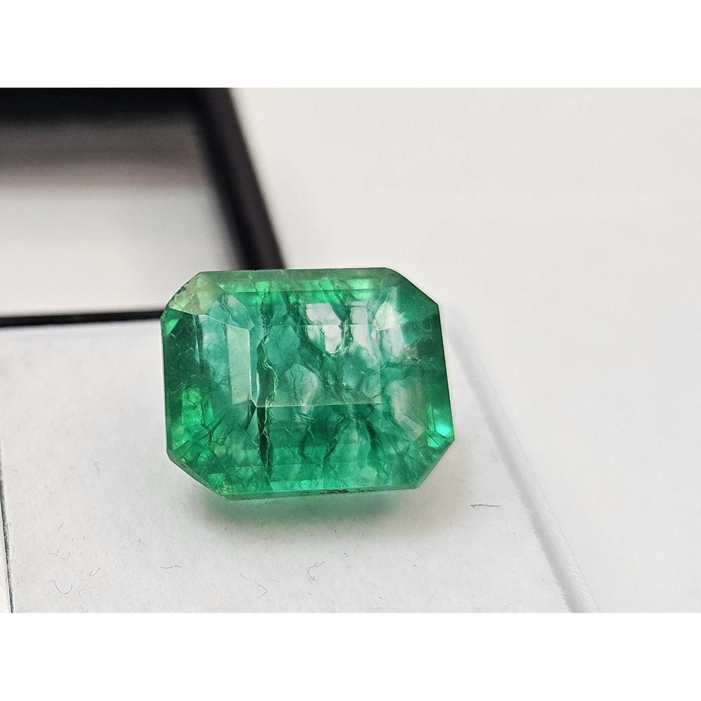 Green Colombian Emerald 9-10 Ct Emerald Cut Beautiful Certified Loose Gemstone