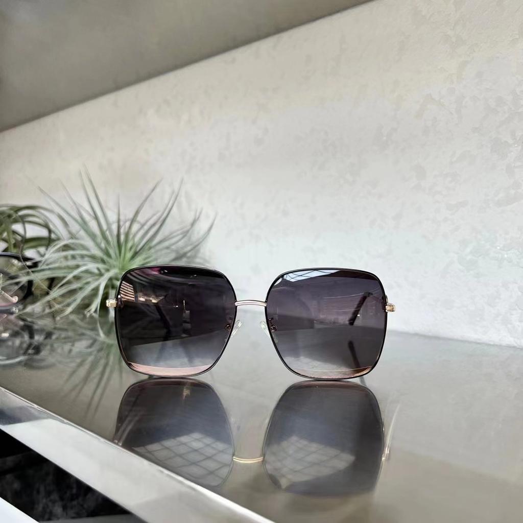 Korean Style Square Sunglasses for Women Men UV Protection High Quality Fashion Sun Glasses