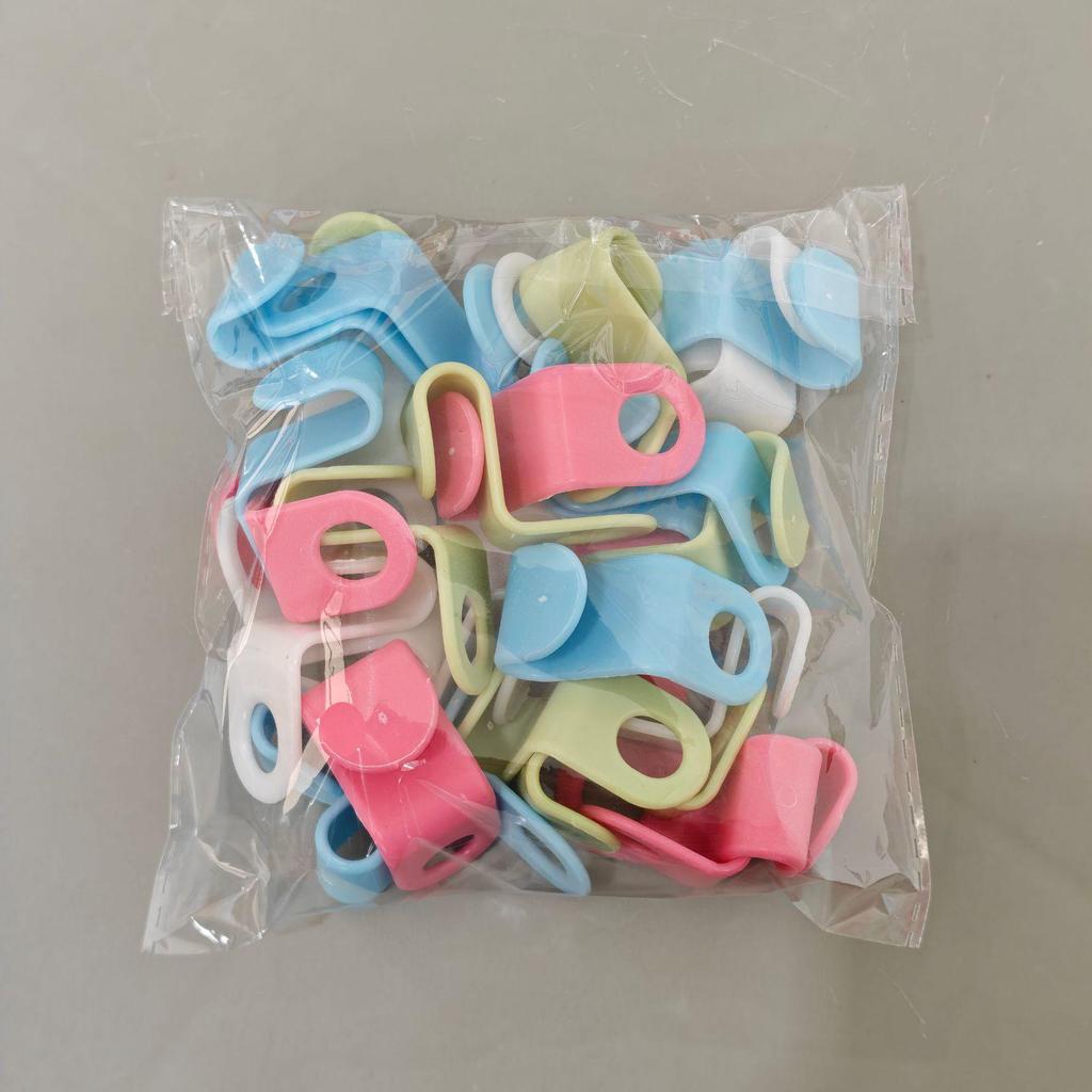 Sturdy Plastic Hanger Connector Hooks for Household Storage