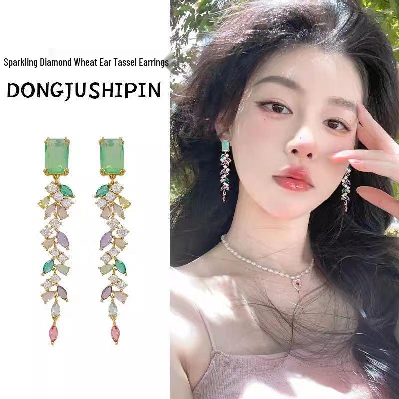 

2025 Изысканный нишевый дизайн Простые роскошные серьги для женщин - Универсальные серьги-гвоздики высокого класса