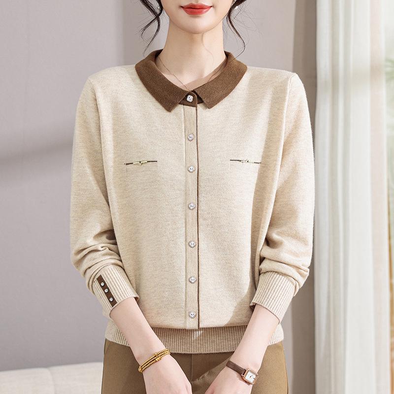 Stylish Knitwear for Middle-Aged & Elderly Women: Spring & Autumn Fashionable Loose Tops