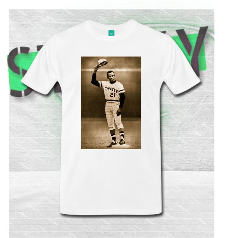 Roberto Clemente 21 Baseball Legend Graphic Unisex T-Shirt Retro Sports Fan Unisex Graphic Tee L
