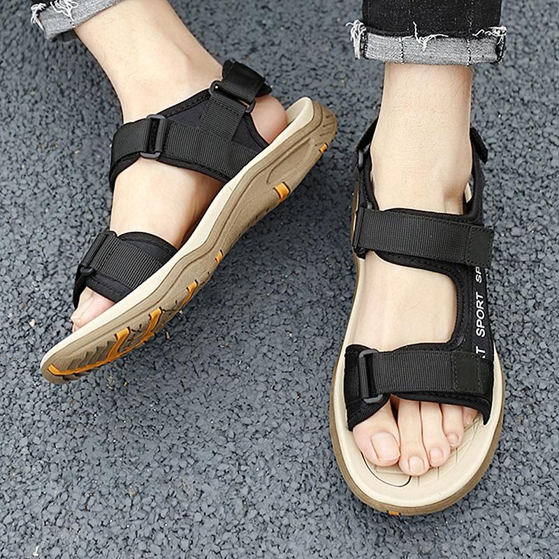 Fashion Casual Fashion Men Sandals Slip-On Mesh Fabric Soft Non-slip Beach Summer Sandals New All-match Flats Flip Flop Walking Shoes