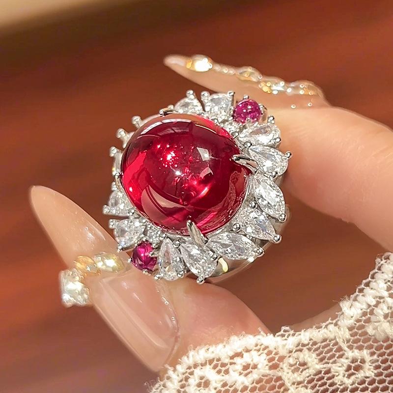 

Набор украшений Ювелирное ожерелье Открытое кольцо Стиль красного корунда Высокое чувство Женский