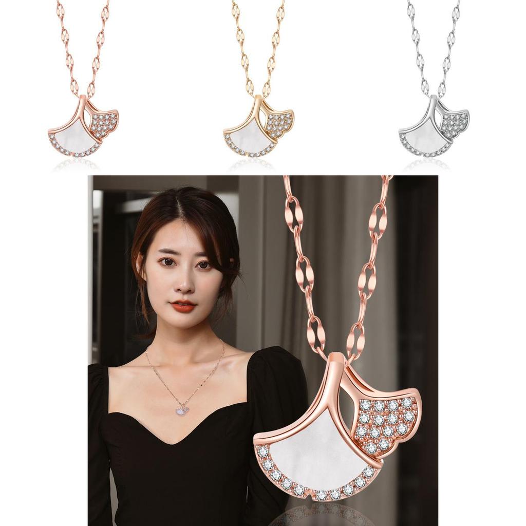 Stylish Titanium Steel Locking Chain Necklace With Inlaid Ginkgo Leaf Pendant For Trendy Women