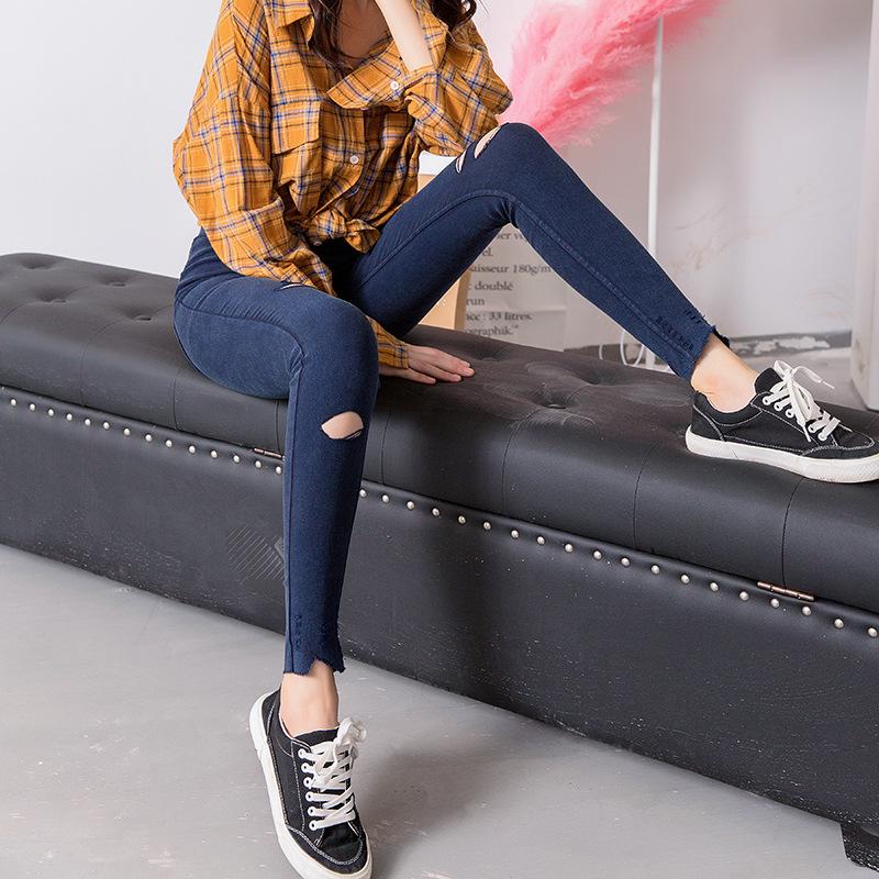 

Spring 2026 Plus Size Sand-Washed Pocket Outerwear & Knee-Ripped Leggings Collection M темно-синього кольору