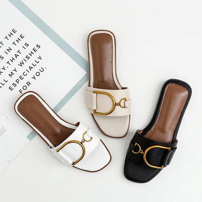 Sommer Frauen Hausschuhe Leder Karree Frauen Wohnungen Flip-Flops Designer Damen Rutschen Sandalen Frauen Schuhe Luxus Sandalen