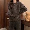 **Kadın Flanel Pijama Takımı Yuvarlak Yaka Jakarlı Uzun Peluş Kalın Sıcak Ev Giyimi**
