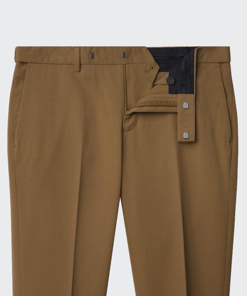 MUSINSA STANDARD Tapered Hidden Banding Crop Slacks [Camel]