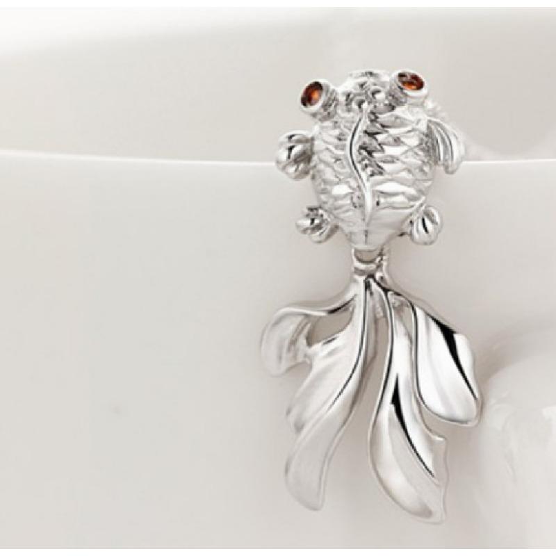 Stříbrný náhrdelník 925 Dámský výroční rybí stříbrný přívěsek Nádherná ozdoba Stříbrné šperky na Valentýna