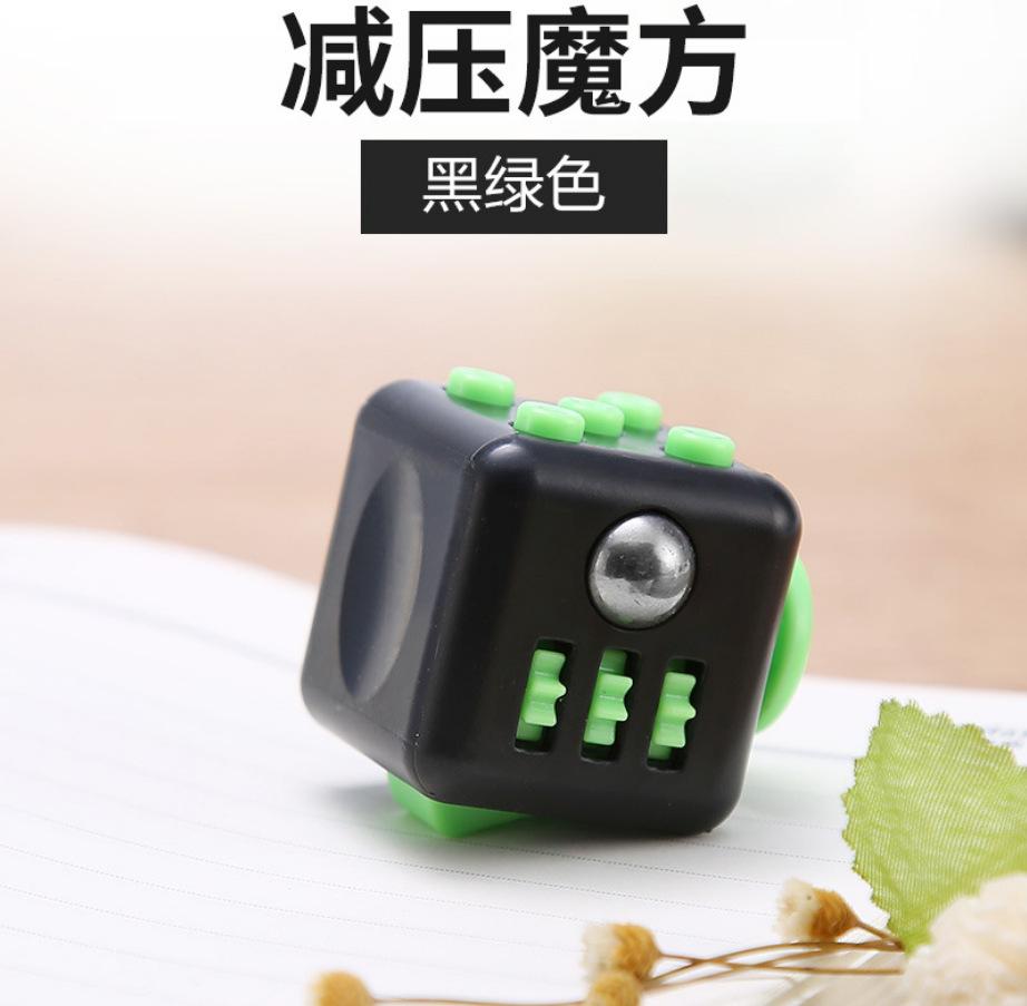 Fidget Cube Antistress Toys Hand Pinching Venting Anti Anxiety Games Kids Gift 6Sided Playable Decompression Finger Tip Dice