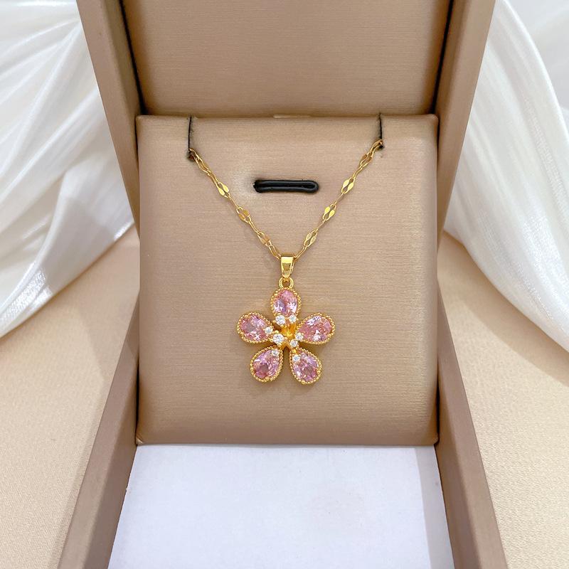 Pink Five-Leaf Flower Light Luxury Temperament Gorgeous Full Diamond Necklace Female Versatile Collarbone Chain Titanium Steel Chain
