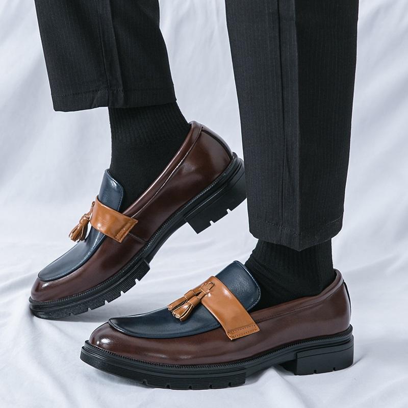 Fashion Thick-sole Tassels Loafers New Men's Pointed Tassel Leather Shoes Male Designer Formal Wedding Prom Dress Homecoming Footwear