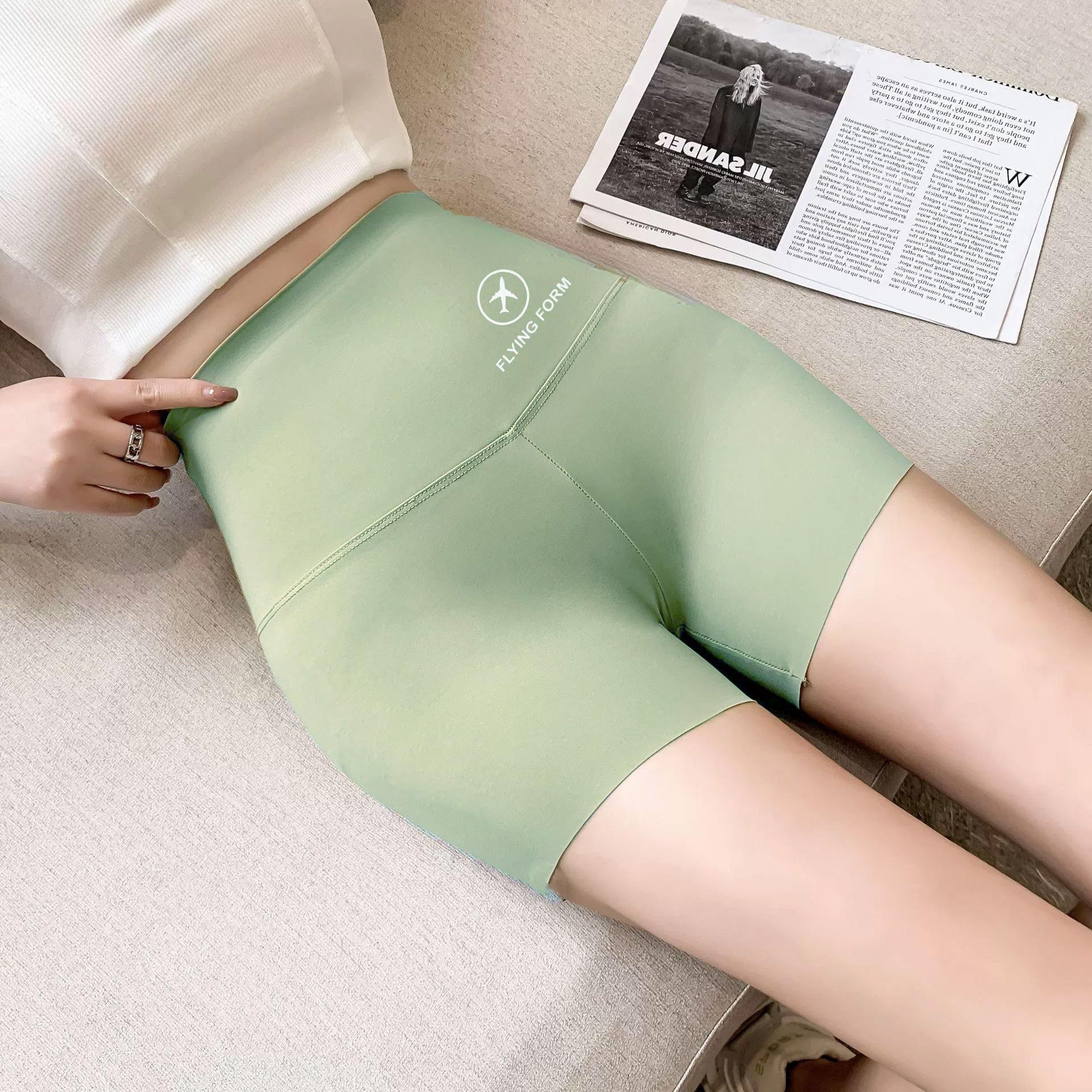 

Women s Summer Shark Yoga Pants: Three-Quarter Length, Tummy Control, Anti-Exposure, Base Layer Safety Shorts, and Skirt Overlay. XL