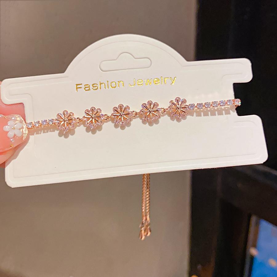 

Zircon Square Charm Elegant Womens Jewelry With Copper Material For Daily Fashion