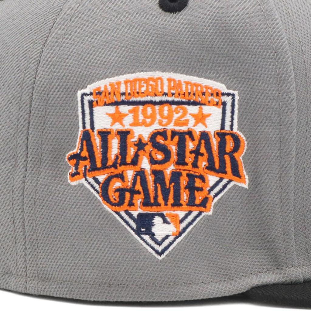 NEW ERA 59FIFTY San Diego Padres Side Patch Two Tone Cap Storm Grey Black MLB ONSPOTZ Exclusive Flat Visor Fitted Baseball Hat Unisex 7 3/4